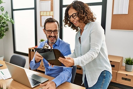 Emploi des seniors enter reconnaissance et freins